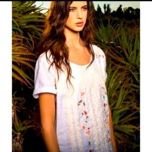 Johnny Was white linen embroidered shirt